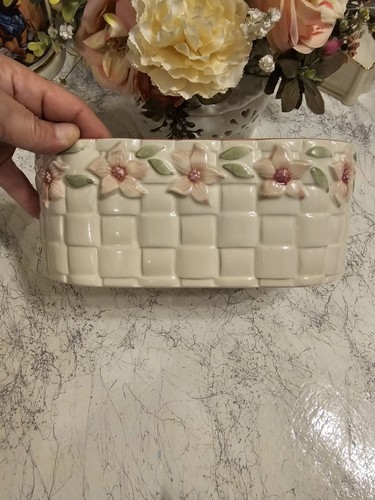 Ceramic floral wave basket - floral,