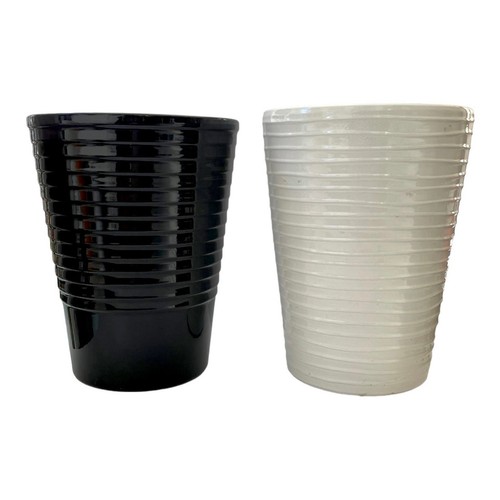 Black white ceramic round - black,